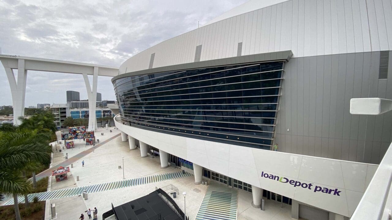 NHL to put 2026 outdoor games in … Florida