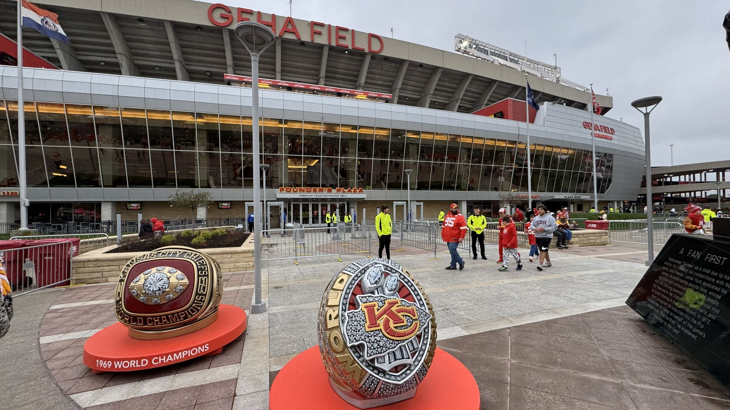 Arrowhead Stadium Front -- The Stadium Insiders